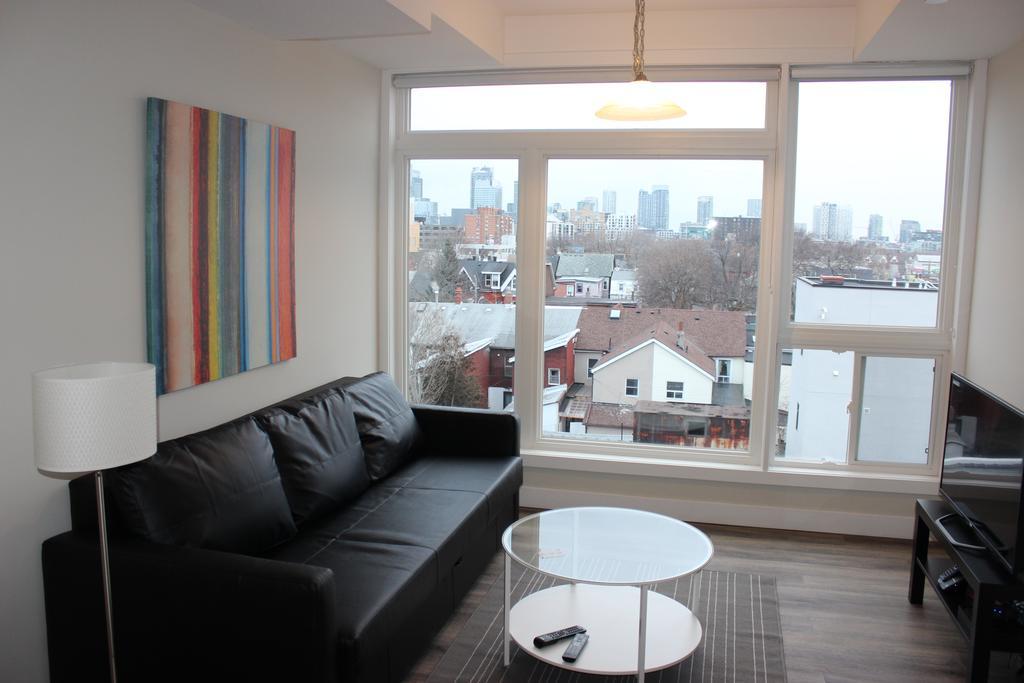 Atlas Suites- Furnished Apartments-College Street, Toronto Buitenkant foto