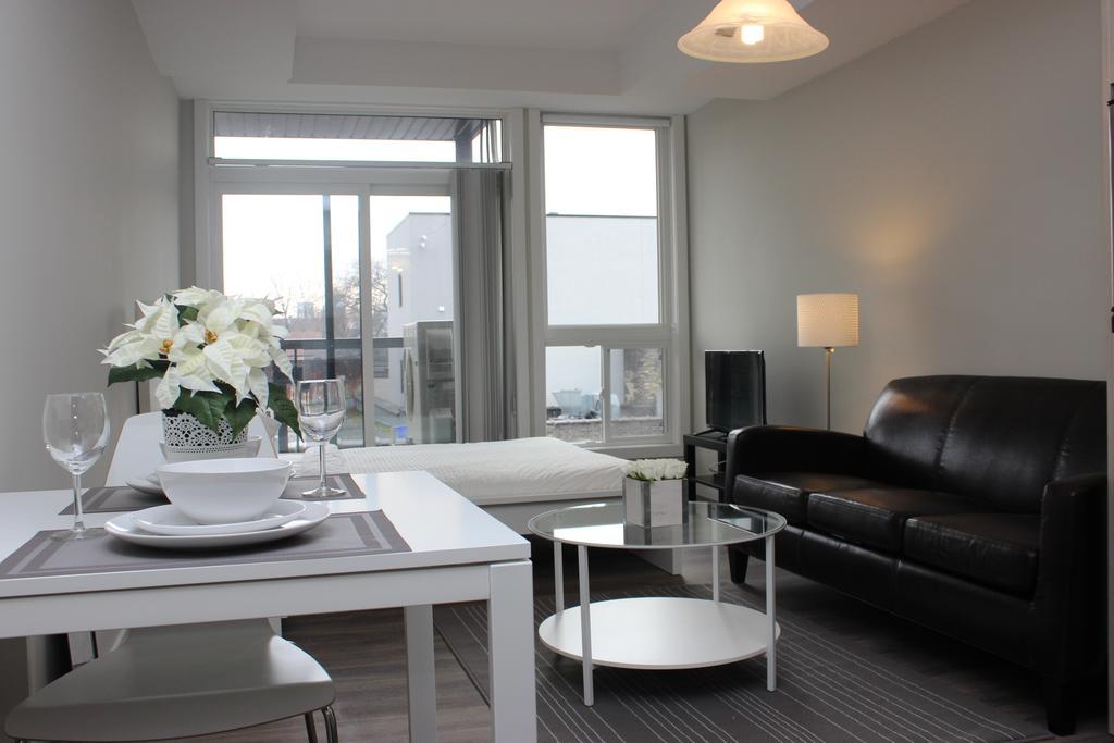 Atlas Suites- Furnished Apartments-College Street, Toronto Buitenkant foto