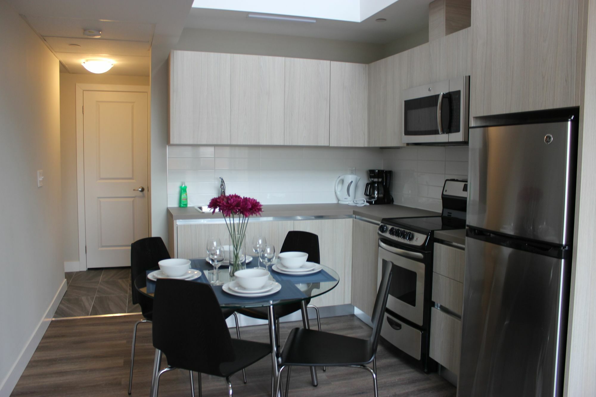 Atlas Suites- Furnished Apartments-College Street, Toronto Buitenkant foto